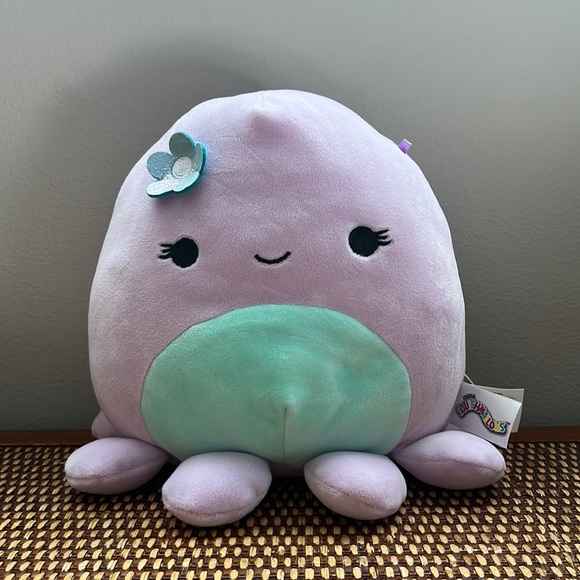 Squishmallow- Violet is an Octopus!! - Picture 1 of 4